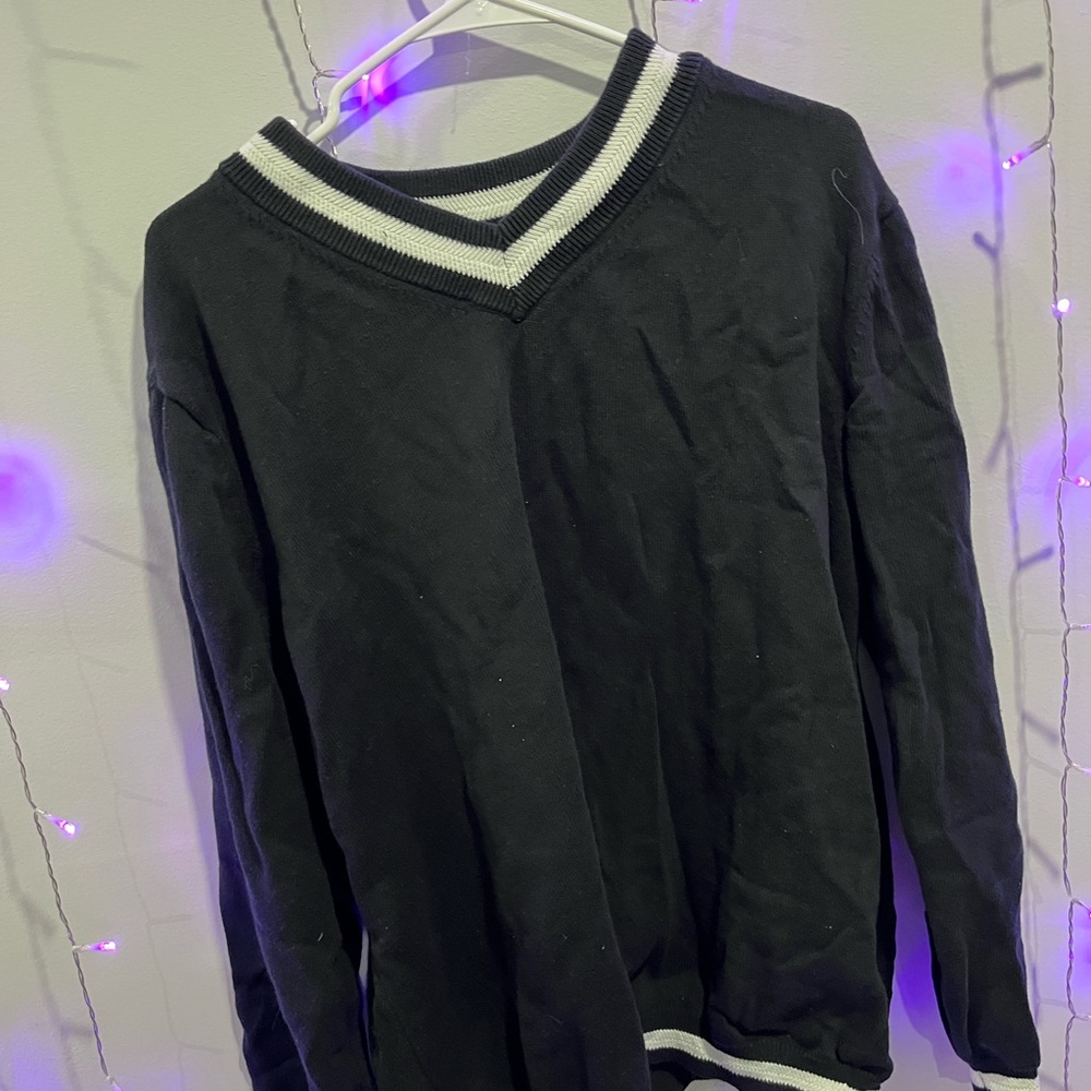 Club room sweater